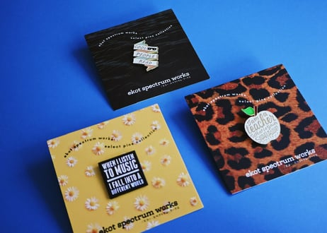 SELECT PINS / MUSIC