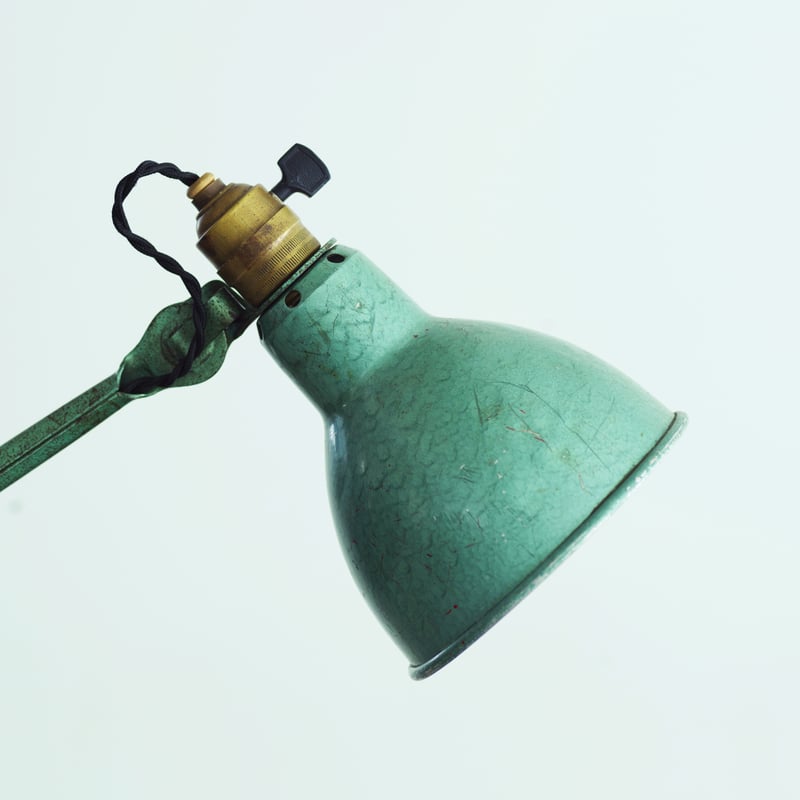 LAMPE GRAS 204 RAVEL HAMMERED GREEN 1960'S O LAMPE GRAS 204 RAVEL HAMMERED GREEN 1960'S O