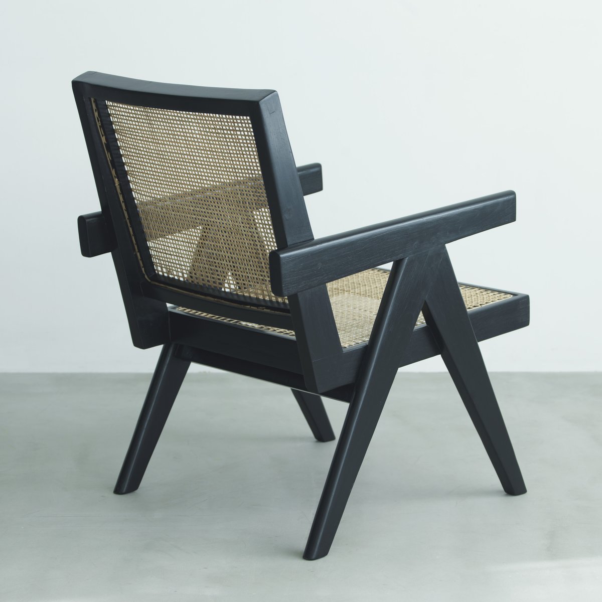 PIERRE JEANNERET ピエール・ジャンヌレ EASY ARM CHAIR BLA PIERRE JEANNERET ピエール・ジャンヌレ EASY ARM CHAIR BLA