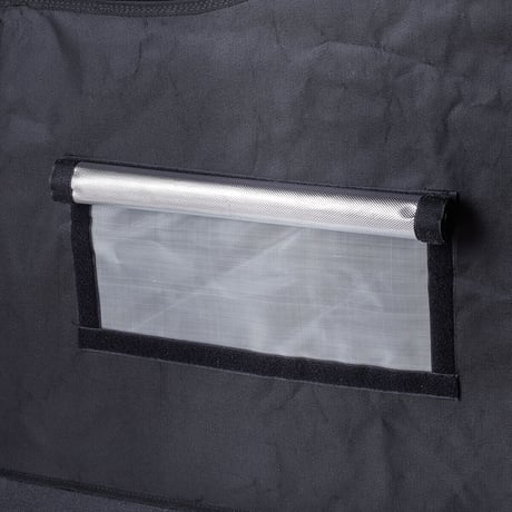 Black Box 120×120×200cm