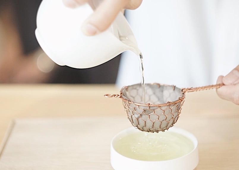 宝瓶(ほうひん)|一人用に最適な取っ手のない急須 | 美濃加茂 宝瓶(ほうひん)|一人用に最適な取っ手のない急須 | 美濃加茂