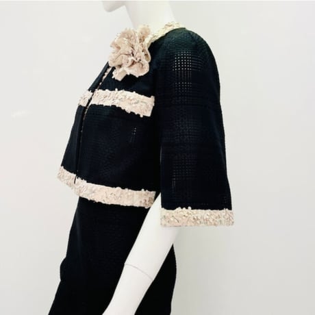 【人気の為再生産決定！】ドレスの要素を兼ね備えた…着ているご本人も、見ている人も涼し気な大人の夏アンサンブルスーツ