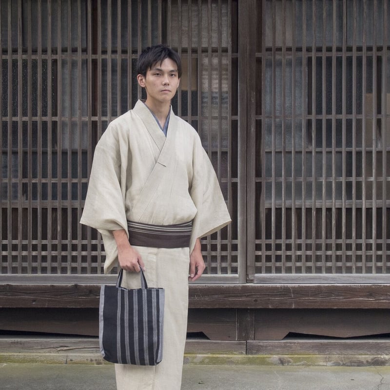 トートバッグ / マチ有り / 縞 黒青 | 能登上布 公式ONLINE STORE トートバッグ / マチ有り / 縞 黒青 | 能登上布 公式ONLINE STORE