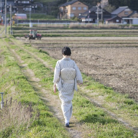 ［ 織元在庫品 ］能登上布   八寸名古屋帯  /  雨絣　白紺