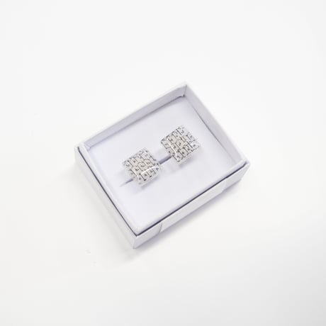 カフスボタン　浮布〔clear cloth 〕/  亀甲絣　白