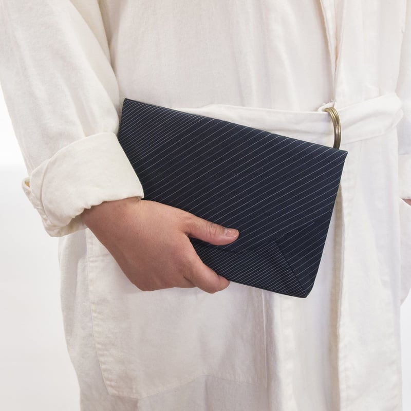 数寄屋袋 / 変形縞 黒 | 能登上布 公式ONLINE STORE