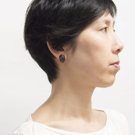 ピアス　浮布〔clear cloth 〕/  楕円 亀甲　白