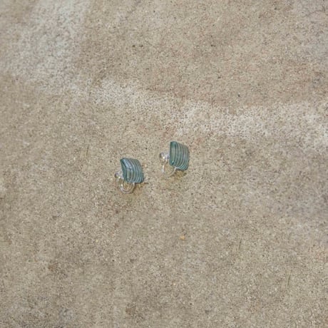 イヤリング・ピアス　浮布〔clear cloth 〕/ [ 色柄形おまかせ ]