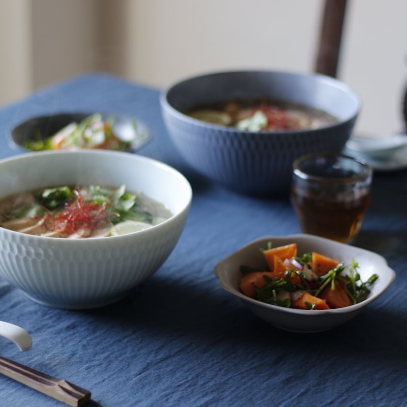 19世紀 アンティーク 青い花模様の陶器ボウル 古道具坂田 イム サエム イム・サエム ― SAEMU IMU ― 若やぐ イムサエム 展 ―新作の会― potter