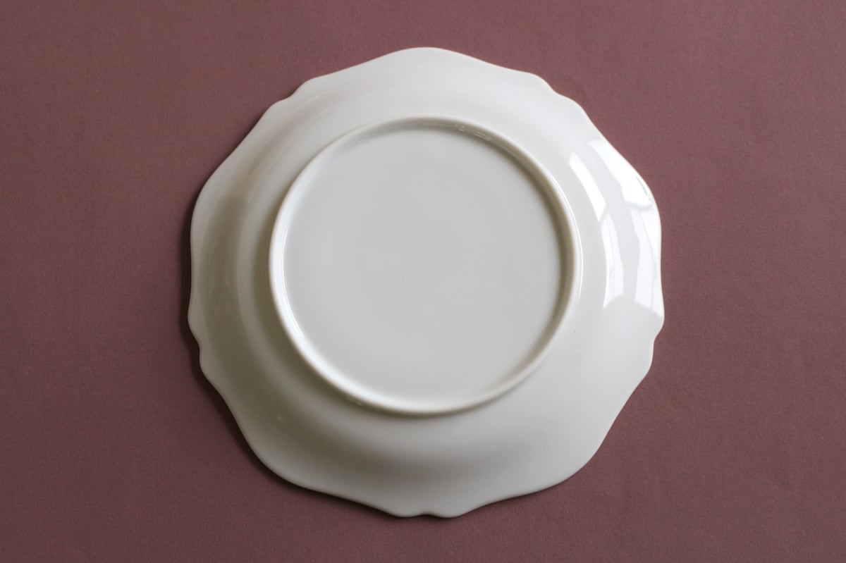 meimei-ware 16.5取皿 輪花 （ツヤ白） | 小田陶器オンラインストア