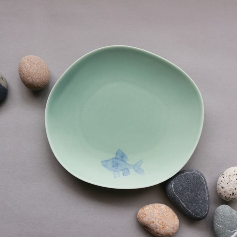 1点モノ】変形五角15小皿 青磁色マット（タナゴ） | 小田陶器