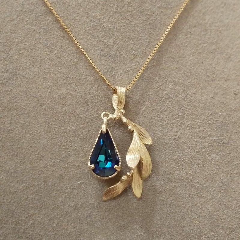 K18ヴィンテージスワロフスキーネックレス（カラー：バミューダブルー