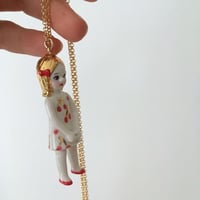 ナターシャプラノ/人形ネックレス　スリーズ「プレゼント」