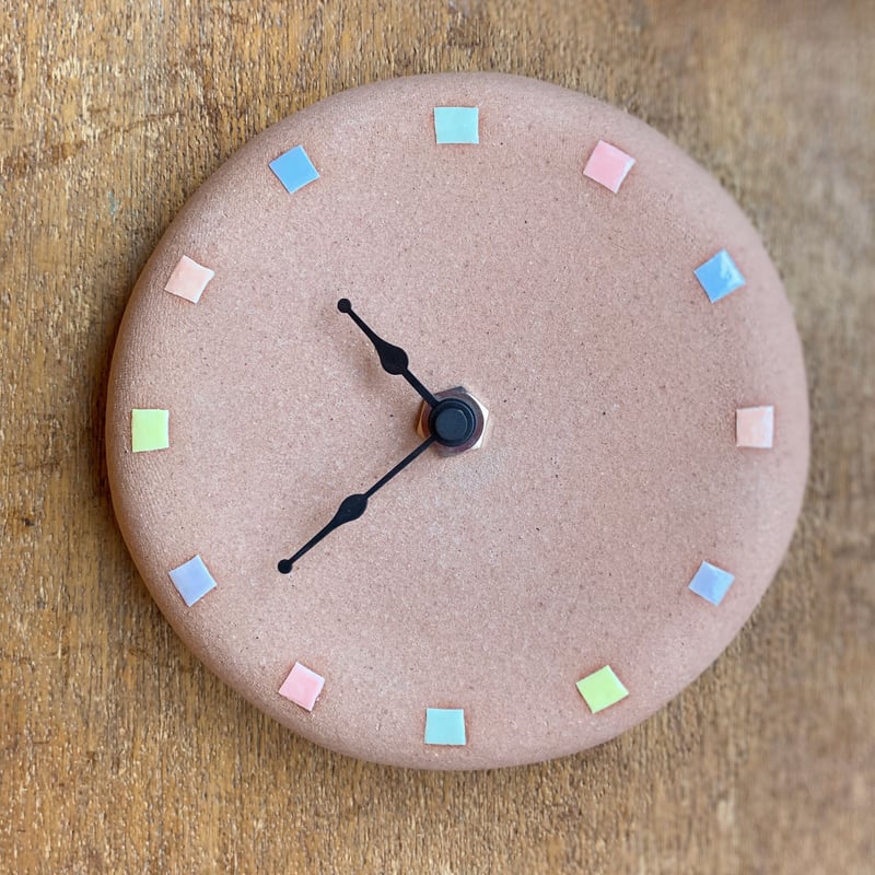 古い掛け軸　たくさん タイルもよう 掛け時計(大)① | ホソカワ雑貨店