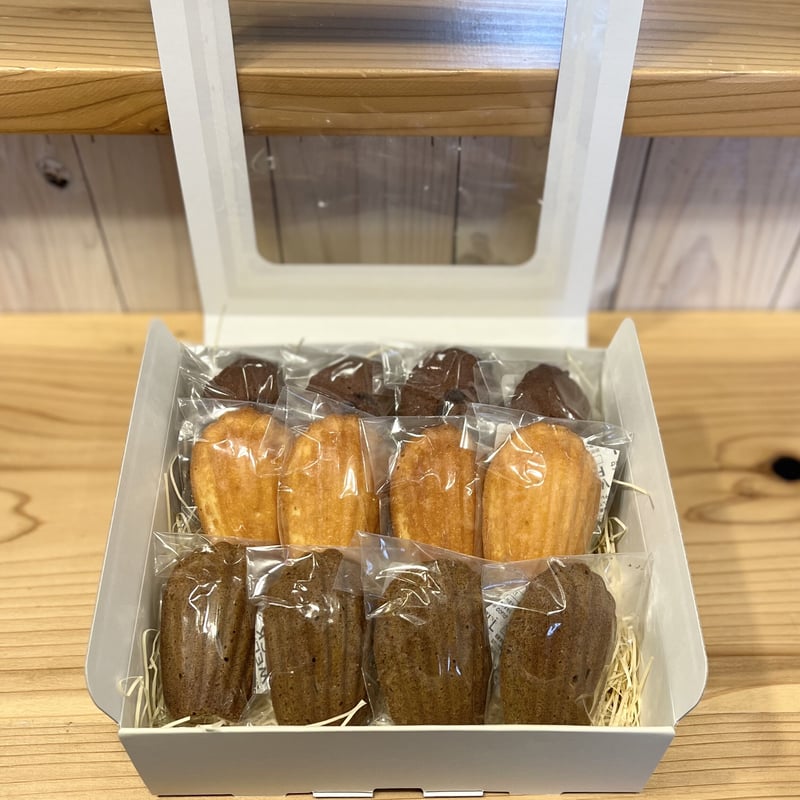 3種類のマドレーヌBOX(12個入り)木曜発送 | 菓子工房ichie onlineshop