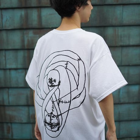 UNTITLED TEE