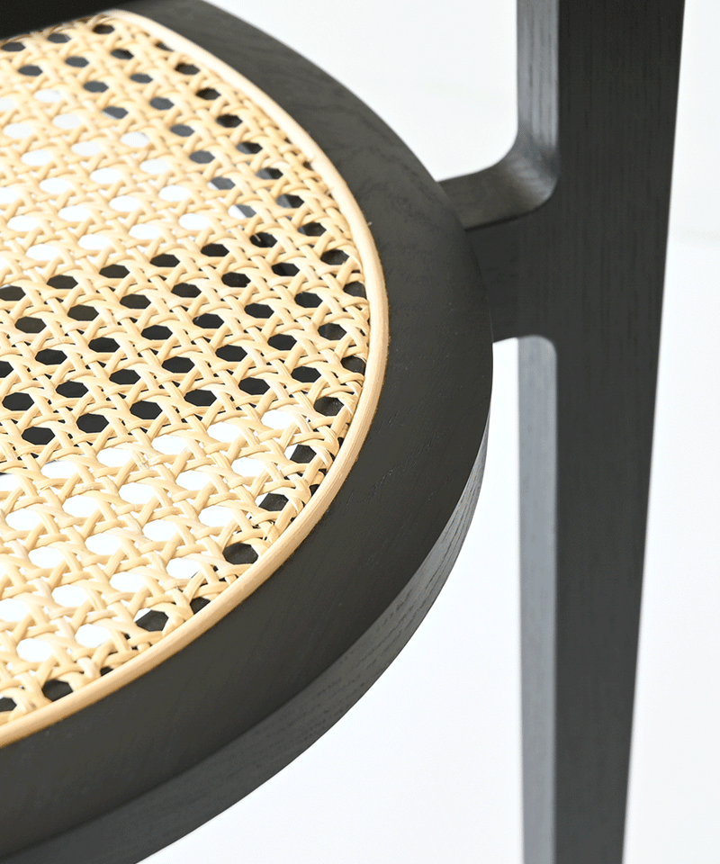 三つ脚の椅子 / 鉄媒染 | Playmountain Pop Up Store