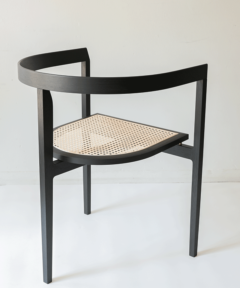 三つ脚の椅子 / 鉄媒染 | Playmountain Pop Up Store