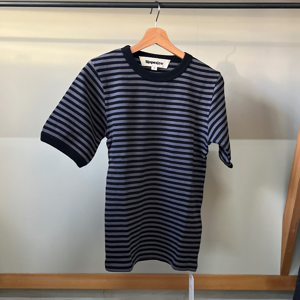 Slopeslow スロープスロウ 日本製 Cotton Interlock Stripe Crew Neck Tee インターロックストライプTシャツ 1231010 M Black/Navy 半袖 ボーダー 定価31,900円 ユニセックス トップス【新古品】【中古】【Slopeslow】 Slopeslow スロープスロウ 日本製 Cotton Interlock Stripe Crew Neck
