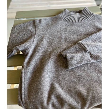 Slopeslow / Turtle neck Sweatshirt