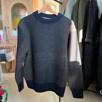 Slopeslow / Yak & Lambs bicolor クルーネックセーター