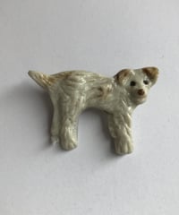 小菅幸子ブローチ「まめちゃん」