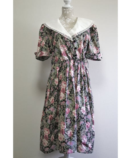 70's Black flower sailor dress