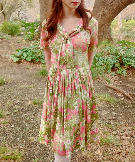 Flower pink green dress