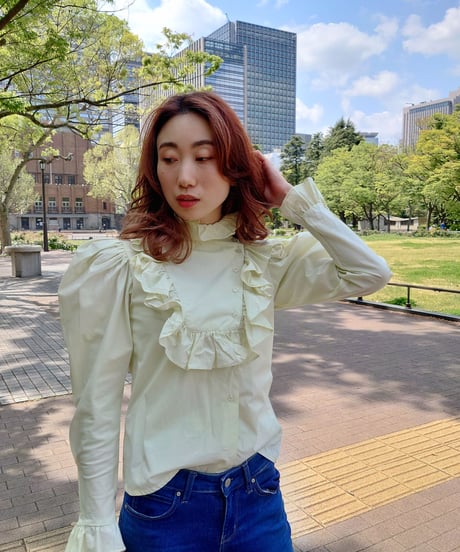 70's Yellow-green Frill lovely blouse