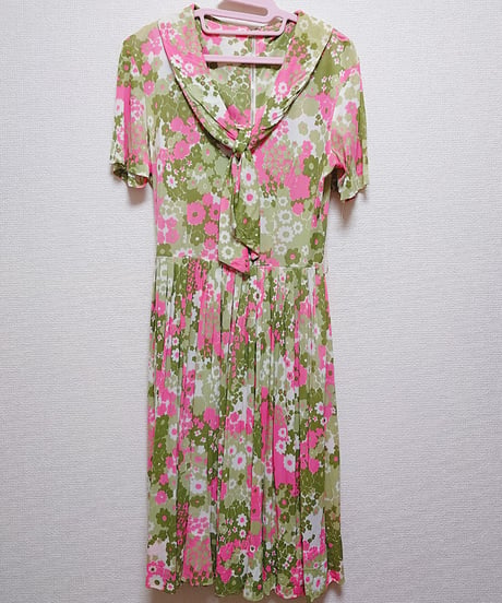 Flower pink green dress