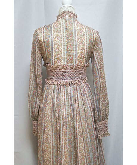 Stripe&flower smocking maxi dress