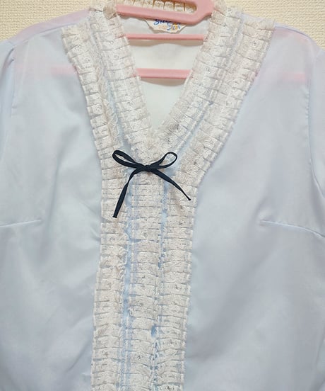 Nylon frill ribbon blouse