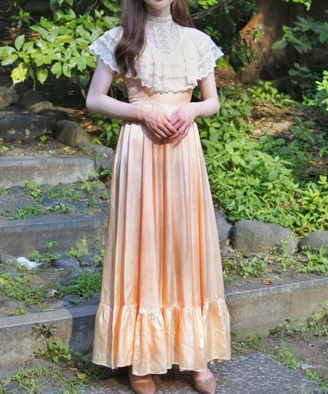 70's GUNNE SAX lovely lace dress