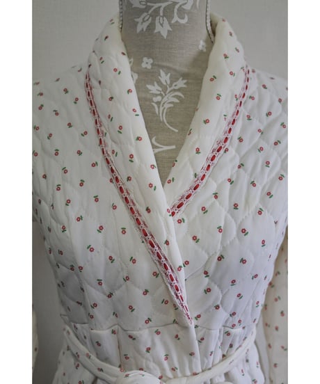 70's Flower quilting gown