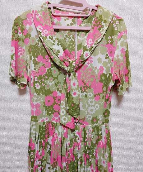 Flower pink green dress