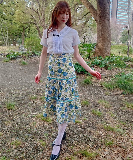 Nylon frill ribbon blouse