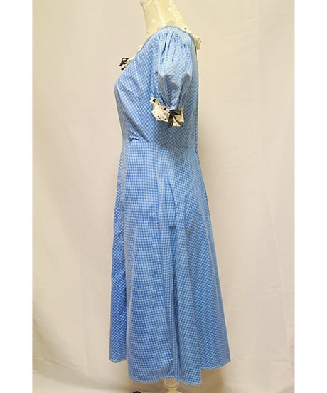 70’s Small ribbon blue dress