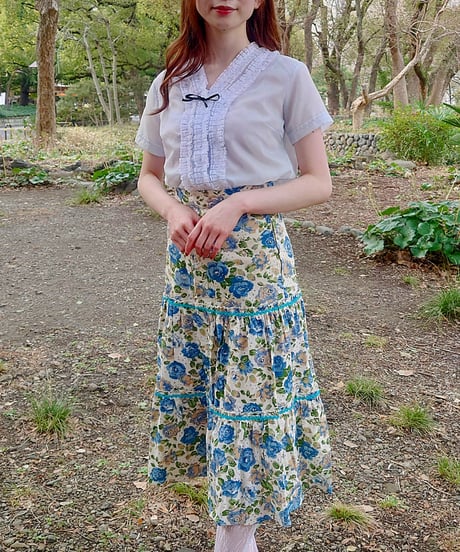 Blue rose skirt