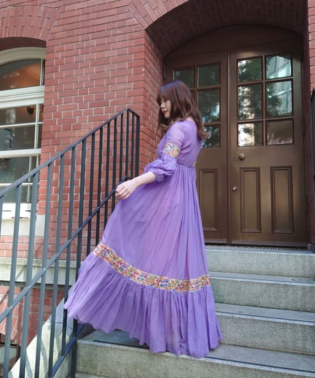 70′s Embroidery purple dress
