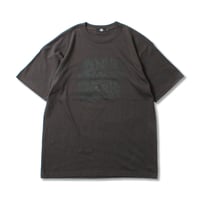 GUNYAGUNYA LOGO TEE CHARCOAL