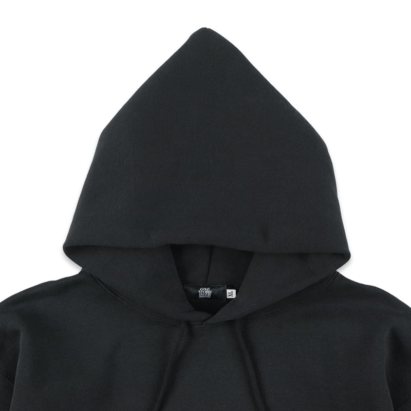 OLD ENGLISH LOGO HEAVY WEIGHT HOODIE BLACK | On OLD ENGLISH LOGO HEAVY WEIGHT HOODIE BLACK | On