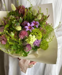 【発送】季節のbouquet  M  (花束）※4営業日前までにご注文下さい