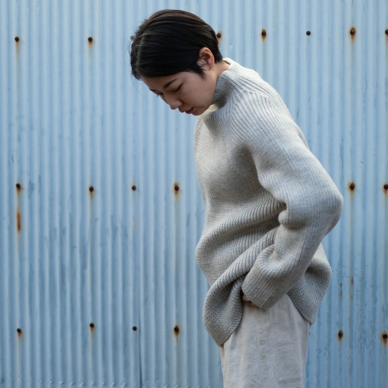 RIB HIGH NECK WOOL KNIT (ロービングヤーン) / inswirl