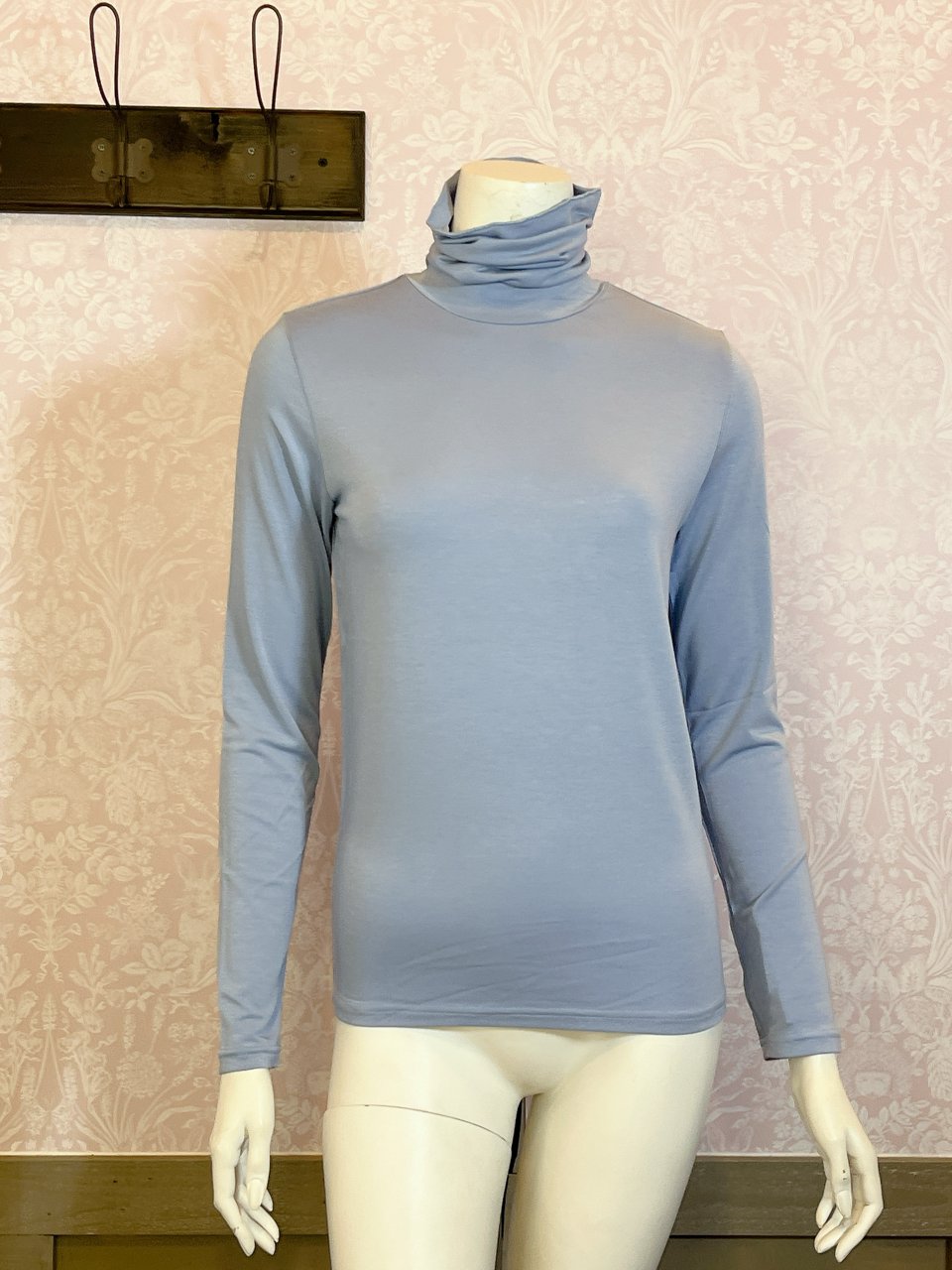 ハイネックカットソー ：E513807：RENAULT. | CEILIDHケイリー 半田市ブ