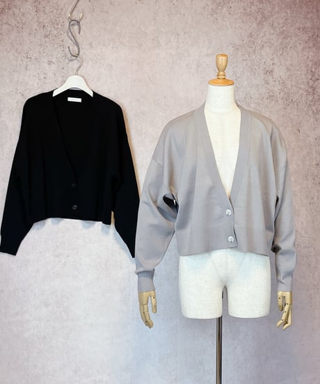 《せいちゃんです》❤最終大放出❤着やすいボレロカーディガン トレンドのボレロ🤍 ニットタンクだけでも夏使えそうだしおすすめです