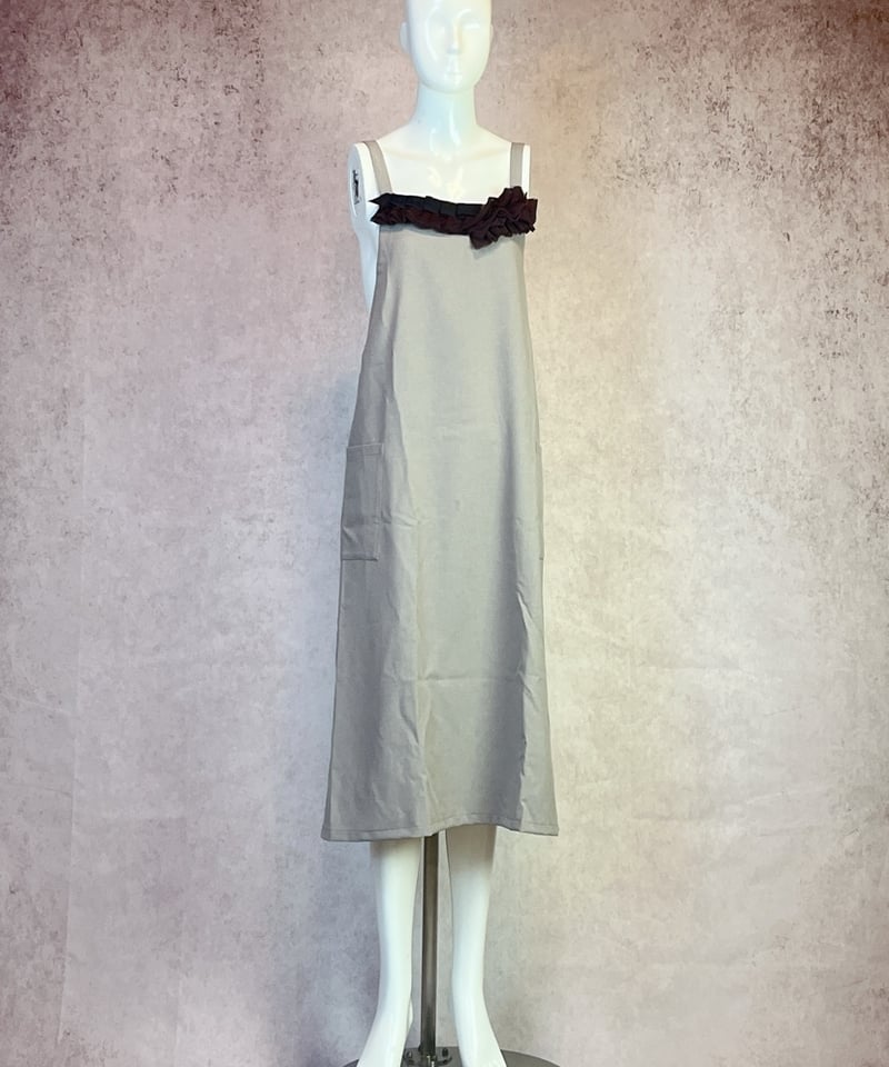 IKUKO 花柄刺繍付 白　エプロン M トロワッシャーフリルエプロン（XE160EN）／IKUKO イクコ | CEILIDH