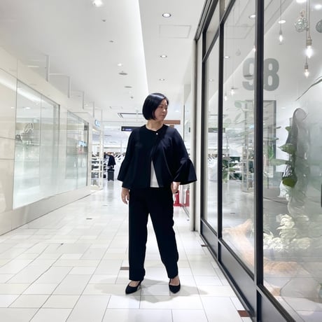 NUS ダブルクロス センタープレスタックパンツ　ブラック