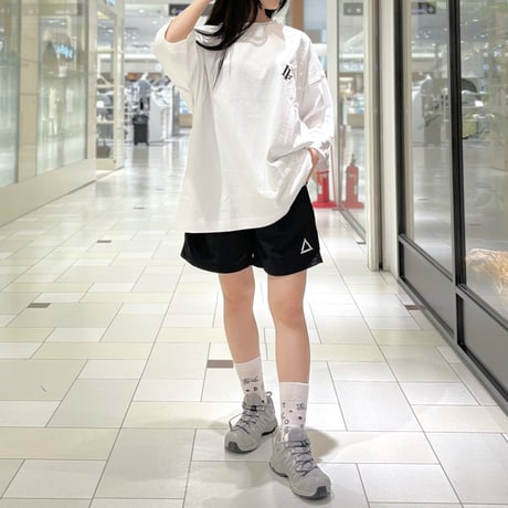 M53.  LPタックミニロゴTシャツ