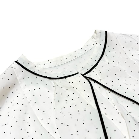 PASSIONE フリルドットブラウス　White