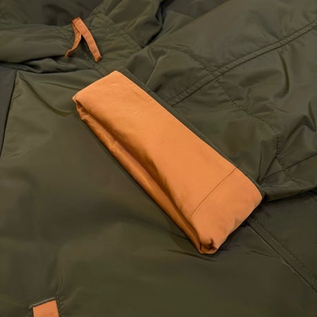 THOMAS MAGPIE マウンテンパフコート khaki